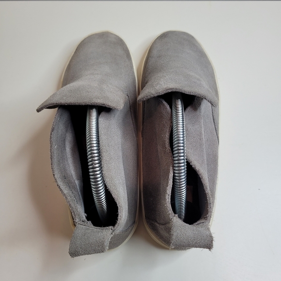 Dolce Vita Gray Suede Slip on Sneakers Size Women's 8.5 - Picture 6 of 11